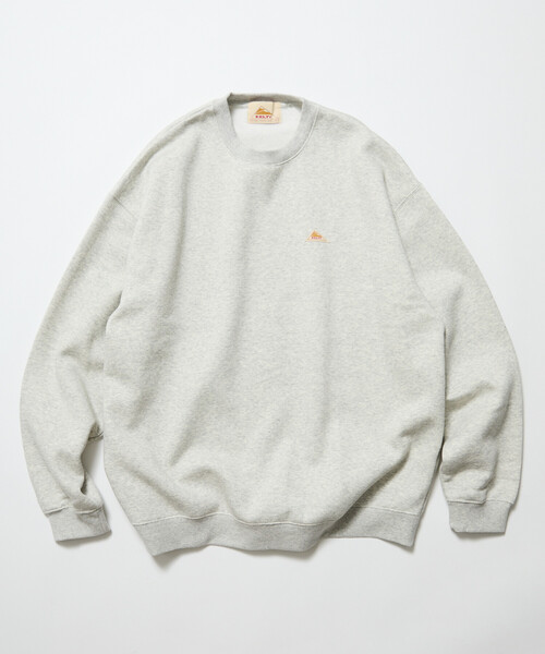 FREAK'S STORE(フリークスストア)の「限定展開 KELTY×FREAK'S STORE/ケルティ 別注 ツアーロゴ バックプリント クルーネックスウェット(スウェット・メンズ・アッシュグレー/ブラック/オリーブ/スミクロ/グレイッシュベージュ・LARGE/MEDIUM/SMALL)」の12枚目の写真