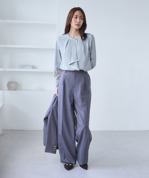 ROPE' PICNIC(ロペピクニック)の「【WEB限定】配色ボウタイ風ブラウス(シャツ/ブラウス・レディース・ベージュ/ホワイト/チャコールグレー/サックスブルー・S/L/M)」の10枚目の写真
