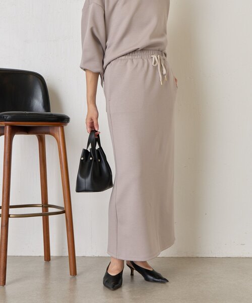 Jena espace merveilleux（ジェナ　エスパスメルヴェイユ）の「【2点セット/再入荷】レイヤードライクセットアップ（ワンピース・レディース・チャコールグレー/ベージュ・FREE）」の15枚目の写真