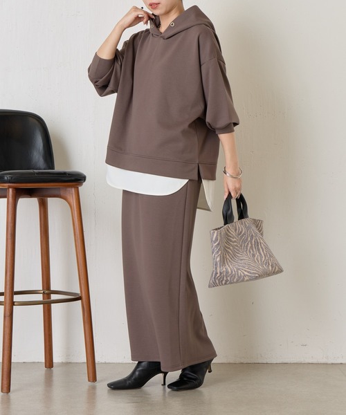 Jena espace merveilleux（ジェナ　エスパスメルヴェイユ）の「【2点セット/再入荷】レイヤードライクセットアップ（ワンピース・レディース・チャコールグレー/ベージュ・FREE）」の5枚目の写真