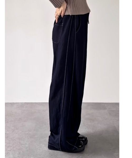 DRWCYS（ドロシーズ）の「サイドラインワイドパンツ（スラックス・レディース・ベージュ/ブルー・FREE）」の11枚目の写真