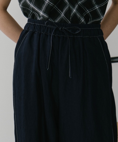 DRWCYS（ドロシーズ）の「サイドラインワイドパンツ（スラックス・レディース・ベージュ/ブルー・FREE）」の9枚目の写真