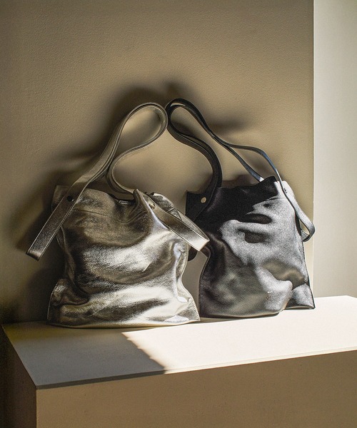 ROSE BUD（ローズバッド）の「(BEAURE)2WAY TOTE BAG（トートバッグ・レディース・ブラック/シルバー/ブルー・ONE SIZE）」の6枚目の写真