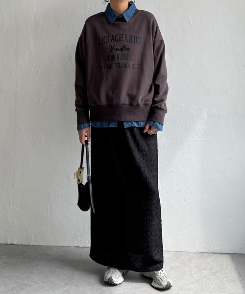 LBC（エルビーシー）の「チェーンステッチ刺繍ロゴ裏毛プルオーバー（スウェット・レディース・ナチュラル/ブルー/チャコール/ベージュ・M/L）」の6枚目の写真