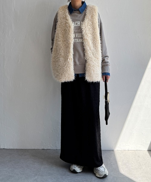 LBC（エルビーシー）の「チェーンステッチ刺繍ロゴ裏毛プルオーバー（スウェット・レディース・ナチュラル/ブルー/チャコール/ベージュ・M/L）」の11枚目の写真