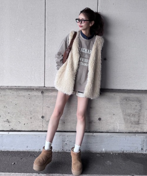 LBC（エルビーシー）の「チェーンステッチ刺繍ロゴ裏毛プルオーバー（スウェット・レディース・ナチュラル/ブルー/チャコール/ベージュ・M/L）」の22枚目の写真