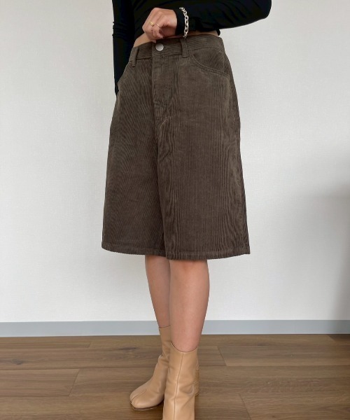 AMAIL（アマイル）の「Corduroy Shorts（その他パンツ・レディース・ダークブラウン/アイボリー・MEDIUM/SMALL）」の14枚目の写真