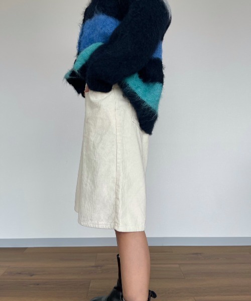 AMAIL（アマイル）の「Corduroy Shorts（その他パンツ・レディース・ダークブラウン/アイボリー・MEDIUM/SMALL）」の6枚目の写真