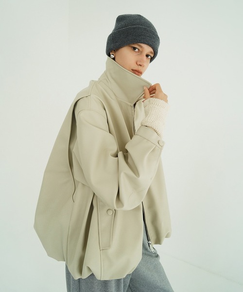 CLANE(クラネ)の「FAKE LEATHER BALLOON JACKET(その他アウター・レディース・アイボリー/ブラウン・1/2)」の9枚目の写真