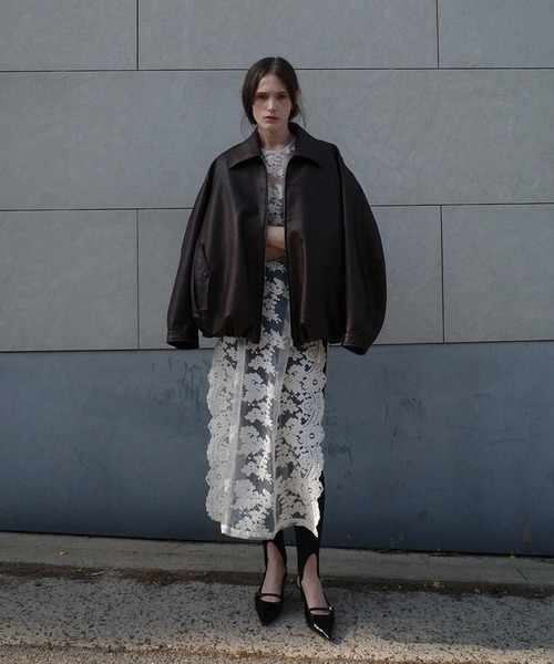 CLANE(クラネ)の「FAKE LEATHER BALLOON JACKET(その他アウター・レディース・アイボリー/ブラウン・1/2)」の4枚目の写真