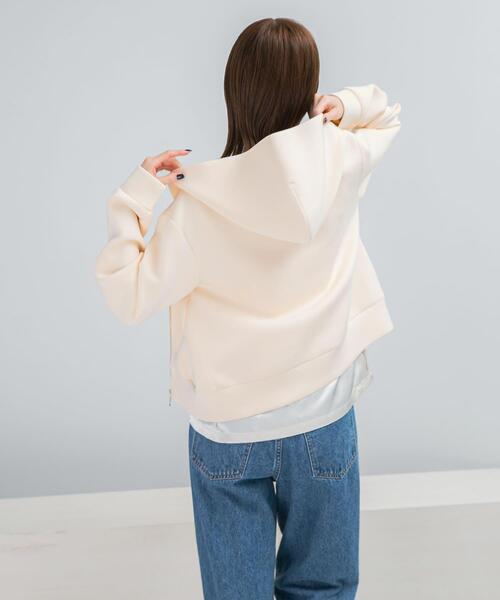 【美品✴︎】yori 撥水ストレッチパーカー アイボリー Yori 美品 23AW yori ヨリ ダンボールニットパーカー YR15-23148AW