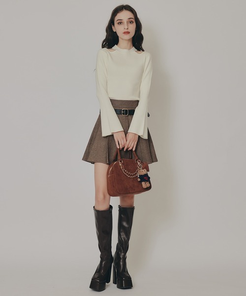 REDYAZEL（レディアゼル）の「カットアウトリブニットトップス（ニット/セーター・レディース・オフホワイト/ブラック/ブルー/チャコールグレー/オレンジ/ブラウン・FREE）」の10枚目の写真