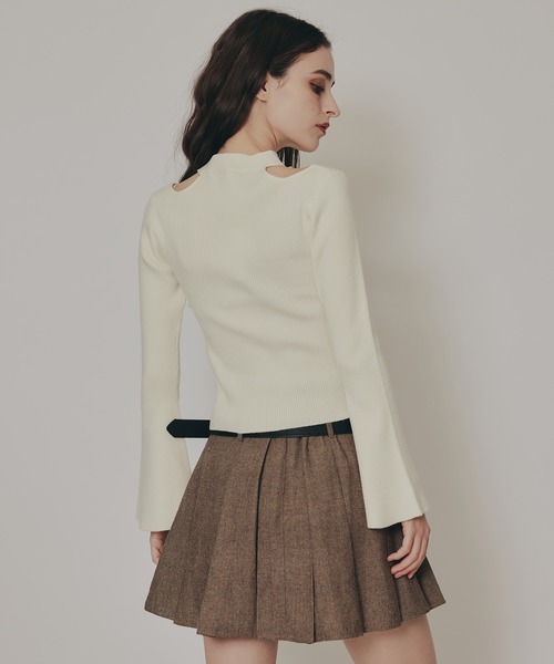 REDYAZEL（レディアゼル）の「カットアウトリブニットトップス（ニット/セーター・レディース・オフホワイト/ブラック/ブルー/チャコールグレー/オレンジ/ブラウン・FREE）」の8枚目の写真