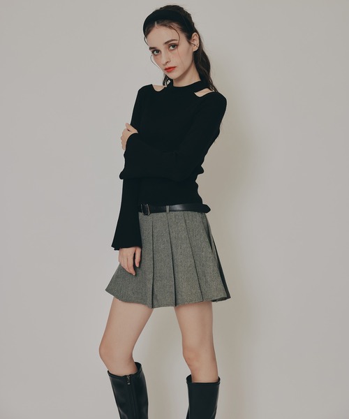 REDYAZEL（レディアゼル）の「カットアウトリブニットトップス（ニット/セーター・レディース・オフホワイト/ブラック/ブルー/チャコールグレー/オレンジ/ブラウン・FREE）」の19枚目の写真