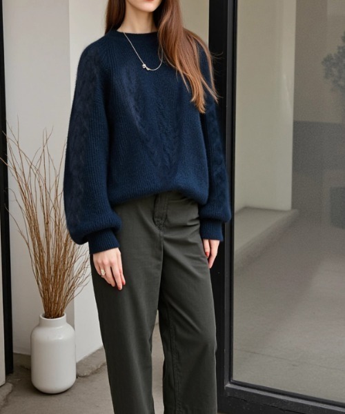 cammie(キャミー)の「モヘアケーブルニットトップス(ニット/セーター・レディース・ブルー/アイボリー/グレイッシュベージュ・F)」の10枚目の写真