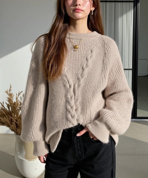 cammie(キャミー)の「モヘアケーブルニットトップス(ニット/セーター・レディース・ブルー/アイボリー/グレイッシュベージュ・F)」の14枚目の写真