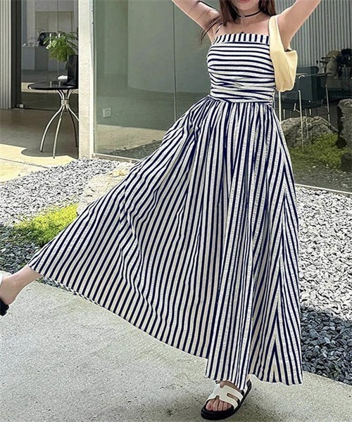 FREE STYLISTS(フリー スタイリスト)の「バックシャーリング ストライプ柄キャミワンピース(ワンピース・レディース・ブラック/ピンク/ブルー・S/M/L)」の13枚目の写真