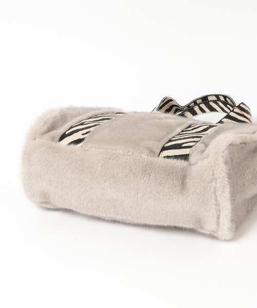 Elura（エルーラ）の「ミンクライクファートートＭ/607563（トートバッグ・レディース・ブラウン/グレー・FREE）」の15枚目の写真