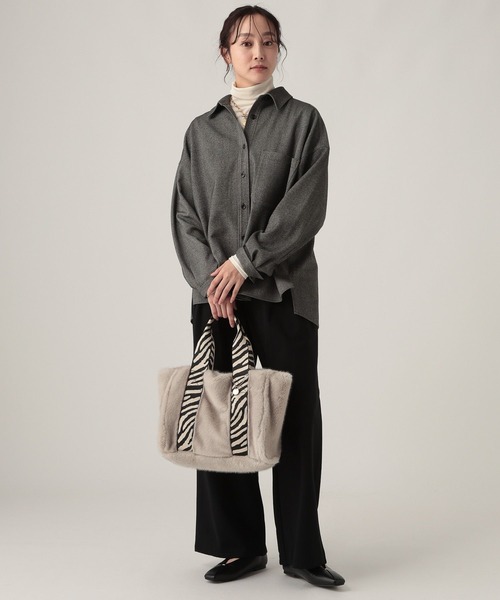 Elura（エルーラ）の「ミンクライクファートートＭ/607563（トートバッグ・レディース・ブラウン/グレー・FREE）」の7枚目の写真