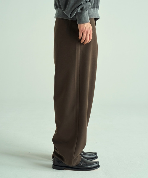 VICTIM（ヴィクティム）の「VICTIM ヴィクティム / WIDE EASY PANTS 圧縮フラノワイドイージーパンツ / VTM-25-P-102（スラックス・メンズ・ブラック/ブラウン/チャコールグレー・1/2/3）」の14枚目の写真