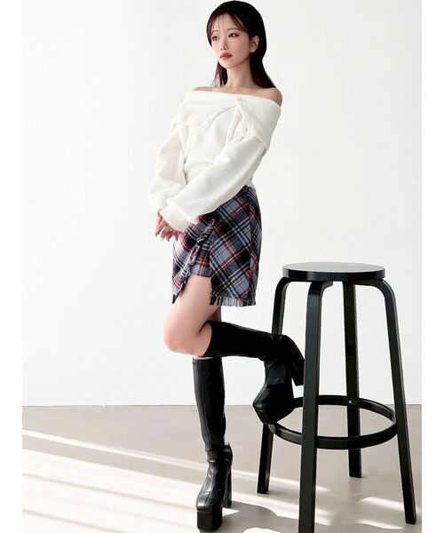 RESEXXY(リゼクシー)の「ビックカラーチョーカーニットトップス(ニット/セーター・レディース・ホワイト/グレー/レッド・FREE)」の12枚目の写真