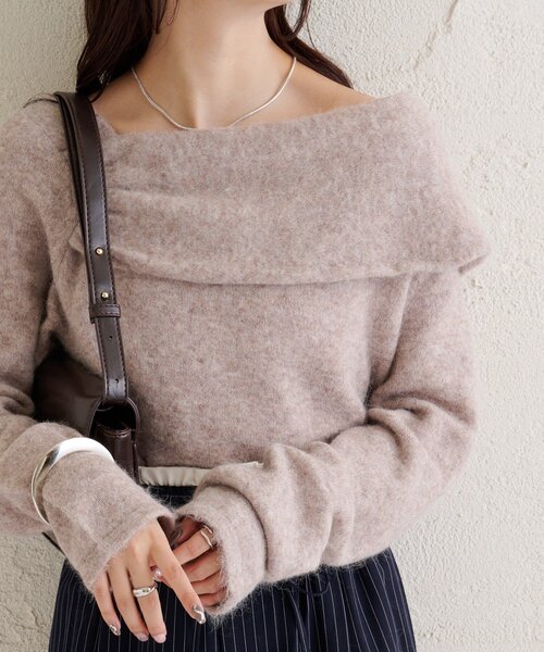 mystic（ミスティック）の「ワンショルデザインニット（ニット/セーター・レディース・チャコールグレー/ベージュ/オフホワイト/ボルドー・FREE）」の6枚目の写真