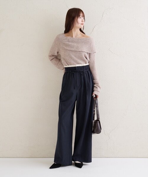 mystic（ミスティック）の「ワンショルデザインニット（ニット/セーター・レディース・チャコールグレー/ベージュ/オフホワイト/ボルドー・FREE）」の9枚目の写真