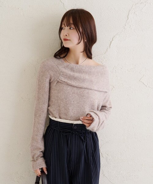 mystic（ミスティック）の「ワンショルデザインニット（ニット/セーター・レディース・チャコールグレー/ベージュ/オフホワイト/ボルドー・FREE）」の11枚目の写真