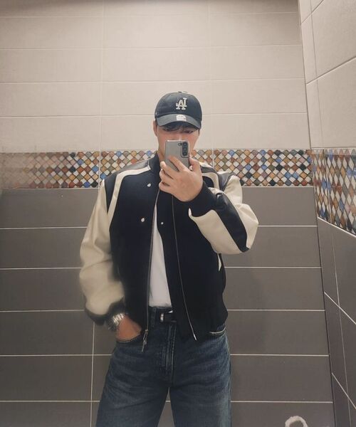 MUSINSA STANDARD（ムシンサスタンダード）の「ベーシック長袖Tシャツ[ホワイト]（Tシャツ/カットソー・メンズ・その他・MEDIUM/LARGE/X-LARGE/XX-LARGE/XXX-LARGE/SMALL）」の4枚目の写真