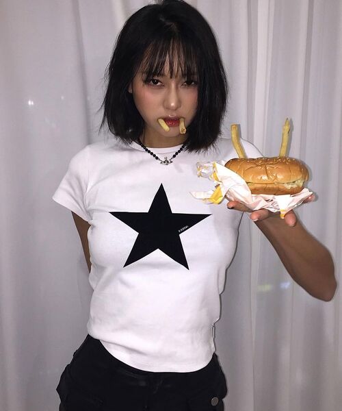 YOUHEE(ユヒ)の「STAR POINT T-SHIRTS WHITE(Tシャツ/カットソー・レディース・その他・FREE)」の16枚目の写真