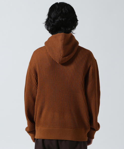 Toironier(トワロニエ)の「Toironier/トワロニエ/Zip Waffle Knit Hoodie(ニット/セーター・メンズ・チャコールグレー/ブラック/ブラウン・2/1)」の17枚目の写真