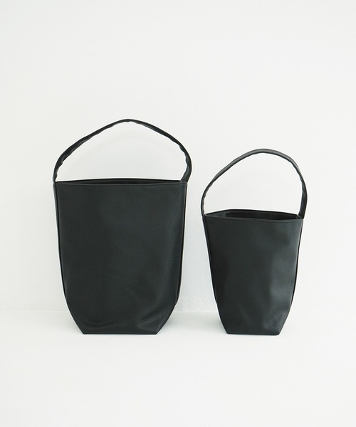 CLANE(クラネ)の「FAKE LEATHER LARGE TOTE BAG(トートバッグ・レディース・ブラック・F)」の9枚目の写真