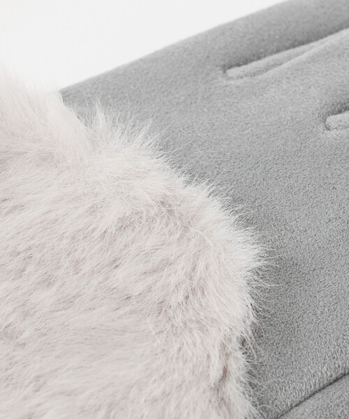 green label relaxing（グリーンレーベルリラクシング）の「起毛シルキー フェイクファー グローブ 手洗い可能（手袋・レディース・ダークグレー/モカ/ライトグレー・FREE）」の5枚目の写真