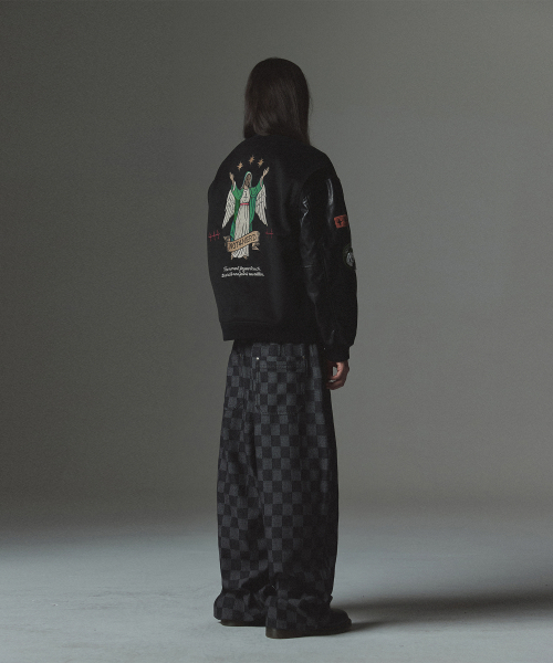 NOT4NERD(ノットフォーナード)の「Checkerboard Baggy Fit Denim Pants - Black(デニムパンツ・レディース・その他・X-LARGE/MEDIUM/LARGE)」の5枚目の写真