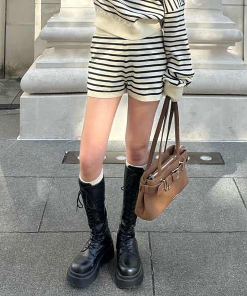 RAY CASSIN（レイカズン）の「ニットショートパンツ（その他パンツ・レディース・アイボリー/ブラック系その他2/グレー系その他2・FREE）」の2枚目の写真
