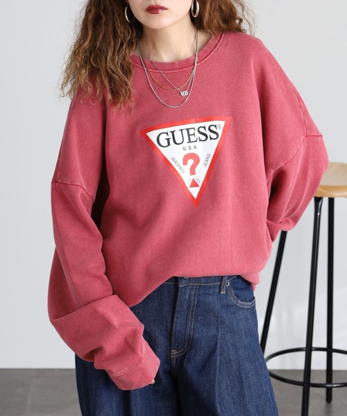 GUESS JEANS(ゲスジーンズ)の「GUESS JEANS アイコニック トライアングル クルーネックスウェット(スウェット・レディース・ブラック/レッド・M/S/L/XS)」の12枚目の写真