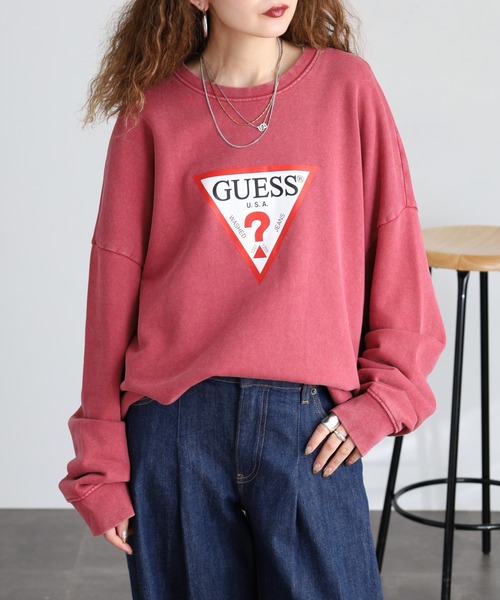 GUESS JEANS(ゲスジーンズ)の「GUESS JEANS アイコニック トライアングル クルーネックスウェット(スウェット・レディース・ブラック/レッド・M/S/L/XS)」の10枚目の写真