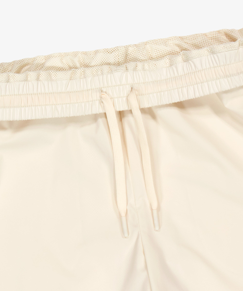 BALLOP(バロップ)の「レディース フライテック ショートパンツ ライトベージュ(その他パンツ・レディース・その他・MEDIUM)」の6枚目の写真