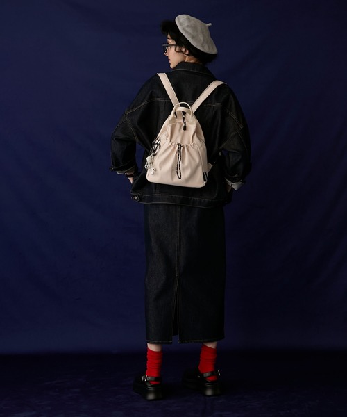 BONLECILL Marche(ボンルシールマルシェ)の「【BONLECILL Marche】2wayボディバッグ/リュック/ハンドバッグ(バックパック/リュック・レディース・グレー/アイボリー/ブラック・FREE)」の13枚目の写真