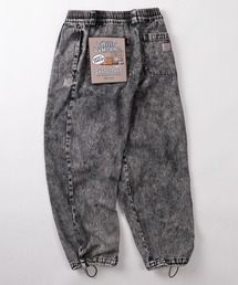 Philip Lumbang（フィリップランバン）の「【75】【Philip Lumbang/フィリップ・ランバン】ピスネーム付 ワイドデニム スケーターパンツ/バギーパンツ/ウエストシャーリング/2025AW新ブランド（デニムパンツ）」