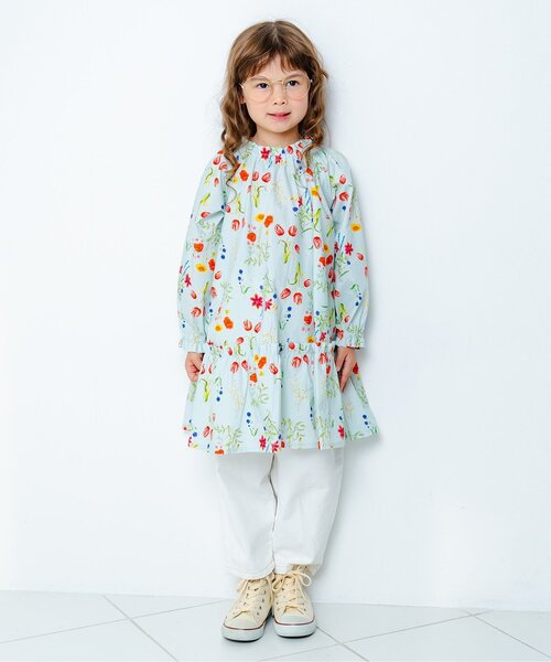 Boribon（ボリボン）の「ガーデンフラワードレス（ワンピース・キッズ・オフホワイト/サックスブルー・120/110/100/90/80）」の7枚目の写真