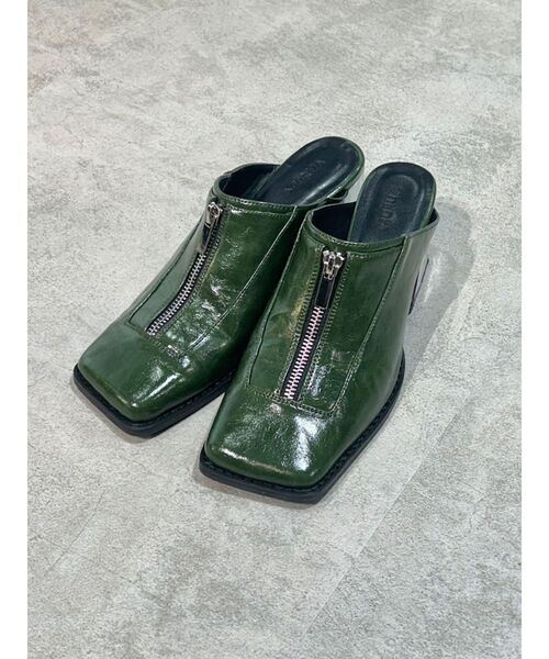 MURUA（ムルーア）の「スクエアポインテッドミュール（パンプス・レディース・グリーン/ブラック・24.5/23.5）」の2枚目の写真