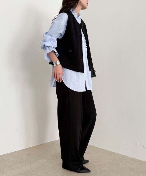 fredy emue(フレディエミュ)の「【セットアップ対応】ポンチノーカラージレ(ベスト・レディース・ブラック/チャコールグレー・38)」の20枚目の写真