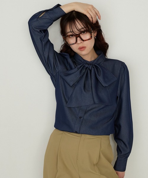 Cherir Mignon(シェリルミニョン)の「【Cherir Mignon】ビッグリボンボウタイシャツ(シャツ/ブラウス・レディース・ブルー/ブラック/ネイビー・FREE)」の22枚目の写真