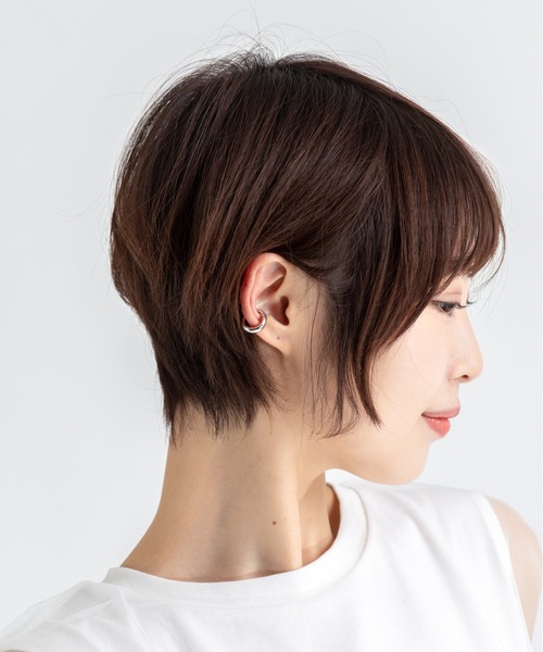 TOM WOOD（トムウッド）の「【TOMWOOD】Ear Cuff Thick　イヤーカフ シルバー　ユニセックス（イヤーカフ・レディース・シルバー・FREE）」の8枚目の写真