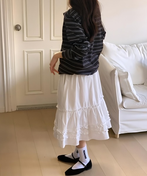 yuue' ( wear )(ユーイ)の「ミディ丈フリルティアードスカート(スカート・レディース・ブラック/ホワイト・FREE)」の5枚目の写真