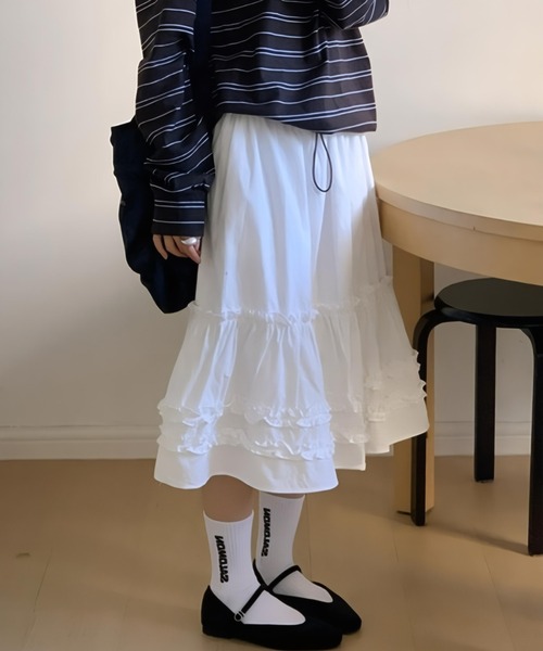 yuue' ( wear )(ユーイ)の「ミディ丈フリルティアードスカート(スカート・レディース・ブラック/ホワイト・FREE)」の4枚目の写真
