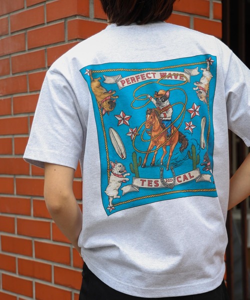 The Endless Summer（エンドレスサマー）の「【WEB / FLAG SHOP限定】 TES 2026 NEW YEAR TEE & BANDANA / Tシャツ&バンダナセット（Tシャツ/カットソー・メンズ・グレー/ホワイト・MEDIUM/XX-LARGE/X-LARGE/SMALL/LARGE）」の2枚目の写真