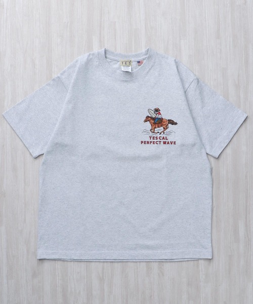 The Endless Summer（エンドレスサマー）の「【WEB / FLAG SHOP限定】 TES 2026 NEW YEAR TEE & BANDANA / Tシャツ&バンダナセット（Tシャツ/カットソー・メンズ・グレー/ホワイト・MEDIUM/XX-LARGE/X-LARGE/SMALL/LARGE）」の15枚目の写真