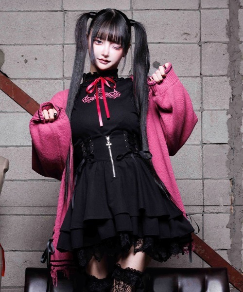 NIBBLE POISON(ニブルポイズン)の「ダメージセーラーニットカーディガン(カーディガン/ボレロ・レディース・ブラック/ピンク・MEDIUM)」の8枚目の写真